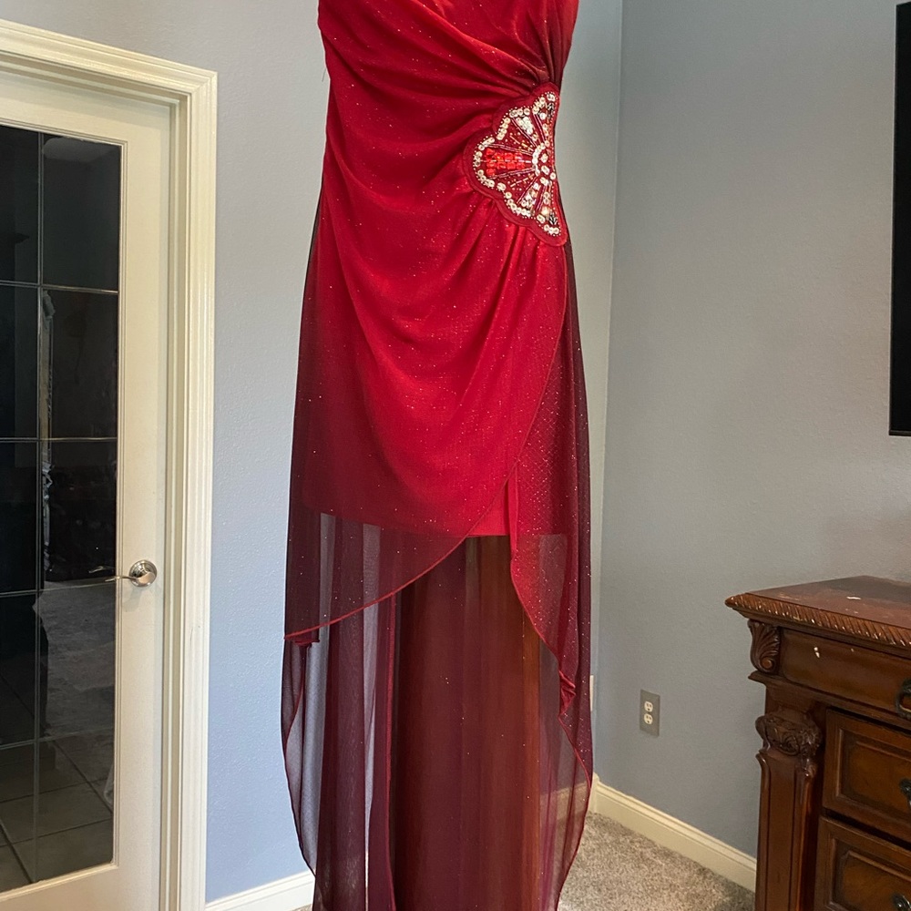 FORMAL DRESS - Picture 2 of 2